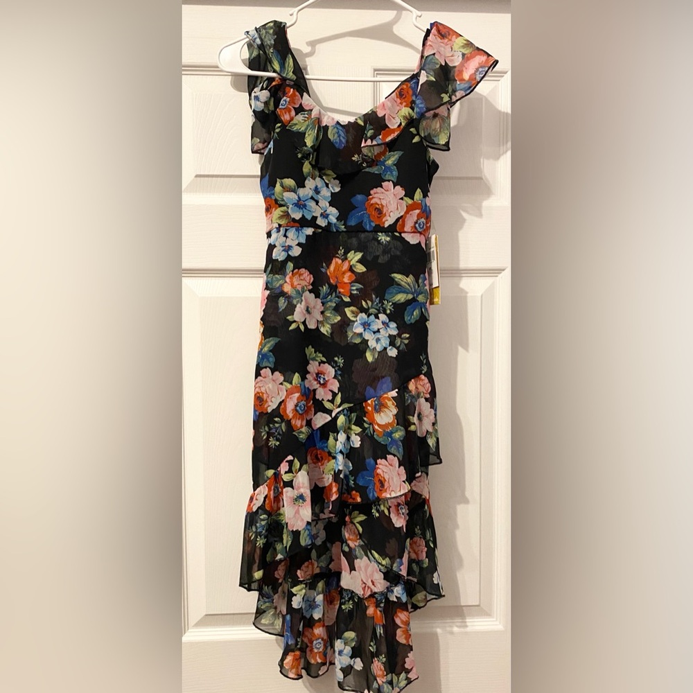 Emerald Sundae Elegant Black Dress